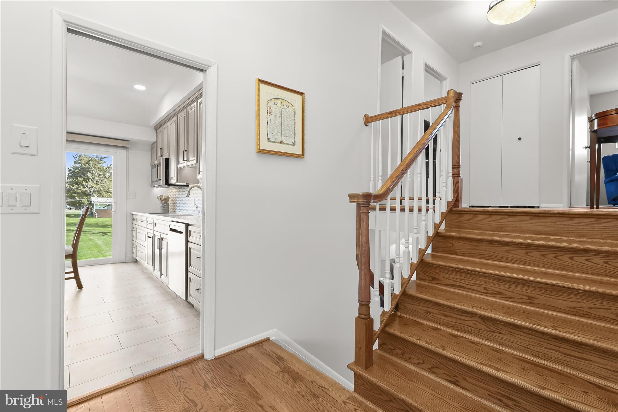 3416 Manor Hill Road Pikesville, MD 21208 - Photo 25 of 68 Foyer