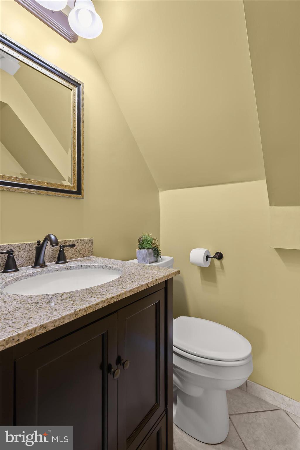 3416 Manor Hill Road Pikesville, MD 21208 - Photo 50 of 68 Half Bathroom