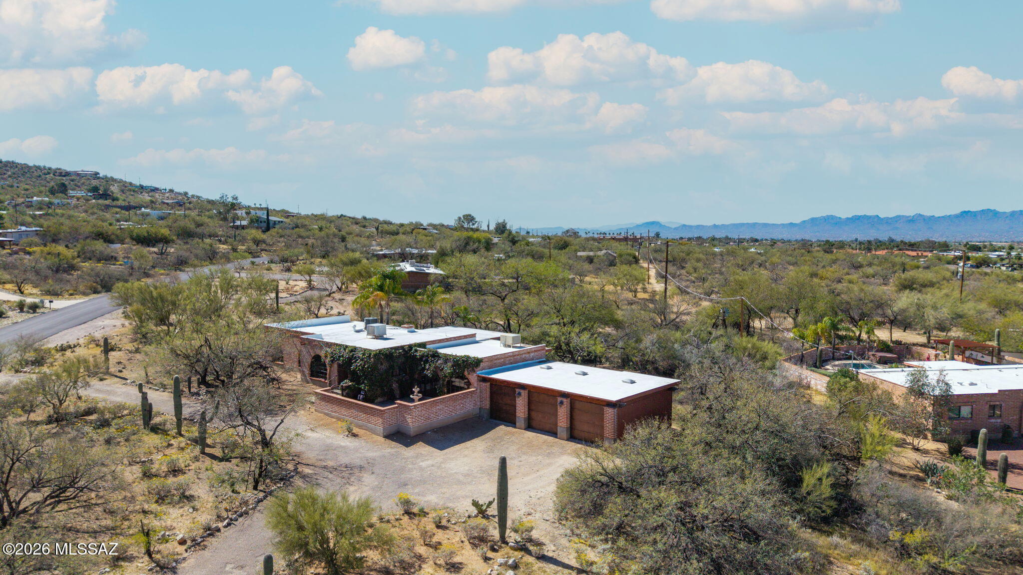 9151 North Riviera Drive Oro Valley, AZ 85704 - Photo 34 of 37