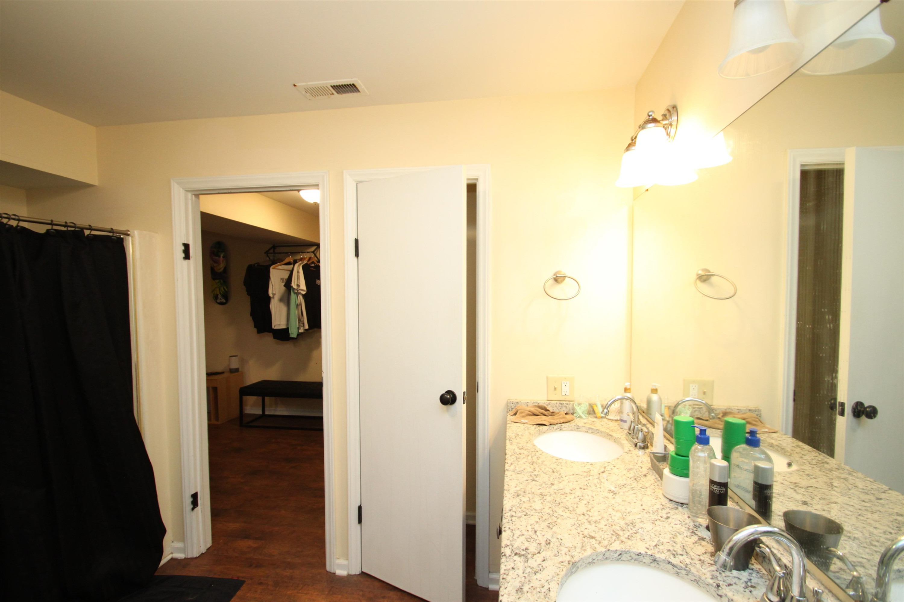 2116 Saturn Street Raleigh, NC 27603 - Photo 17 of 25 Main Bathroom