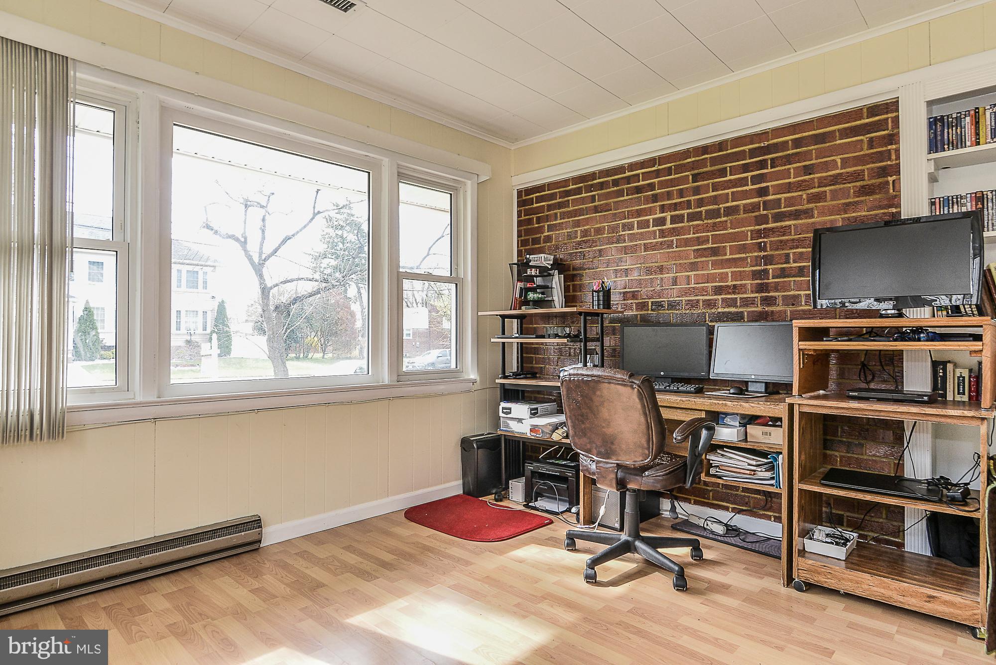 5404 Montgomery Street Springfield, VA 22151 - Photo 15 of 29 Office / Den