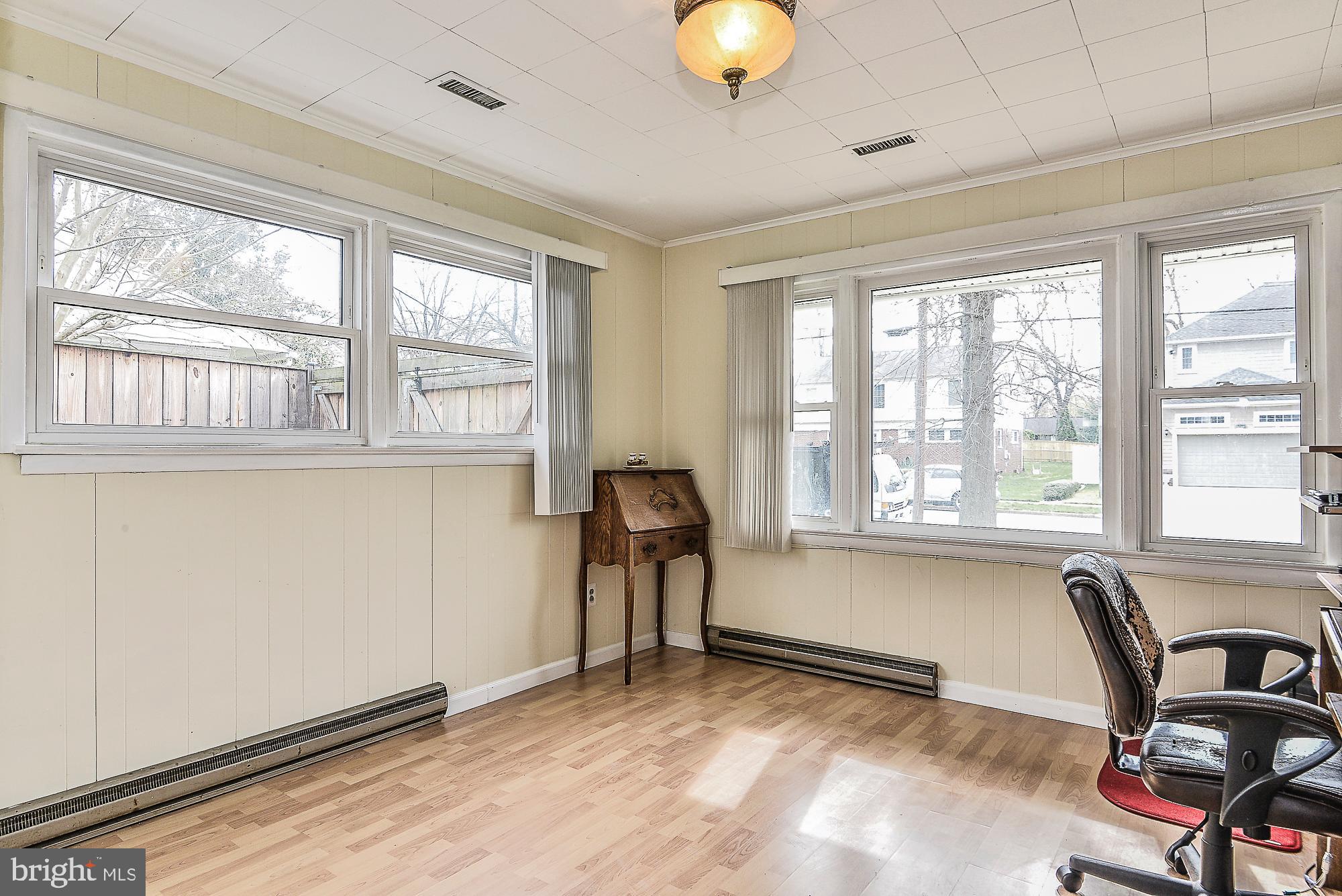 5404 Montgomery Street Springfield, VA 22151 - Photo 16 of 29 Office / Den