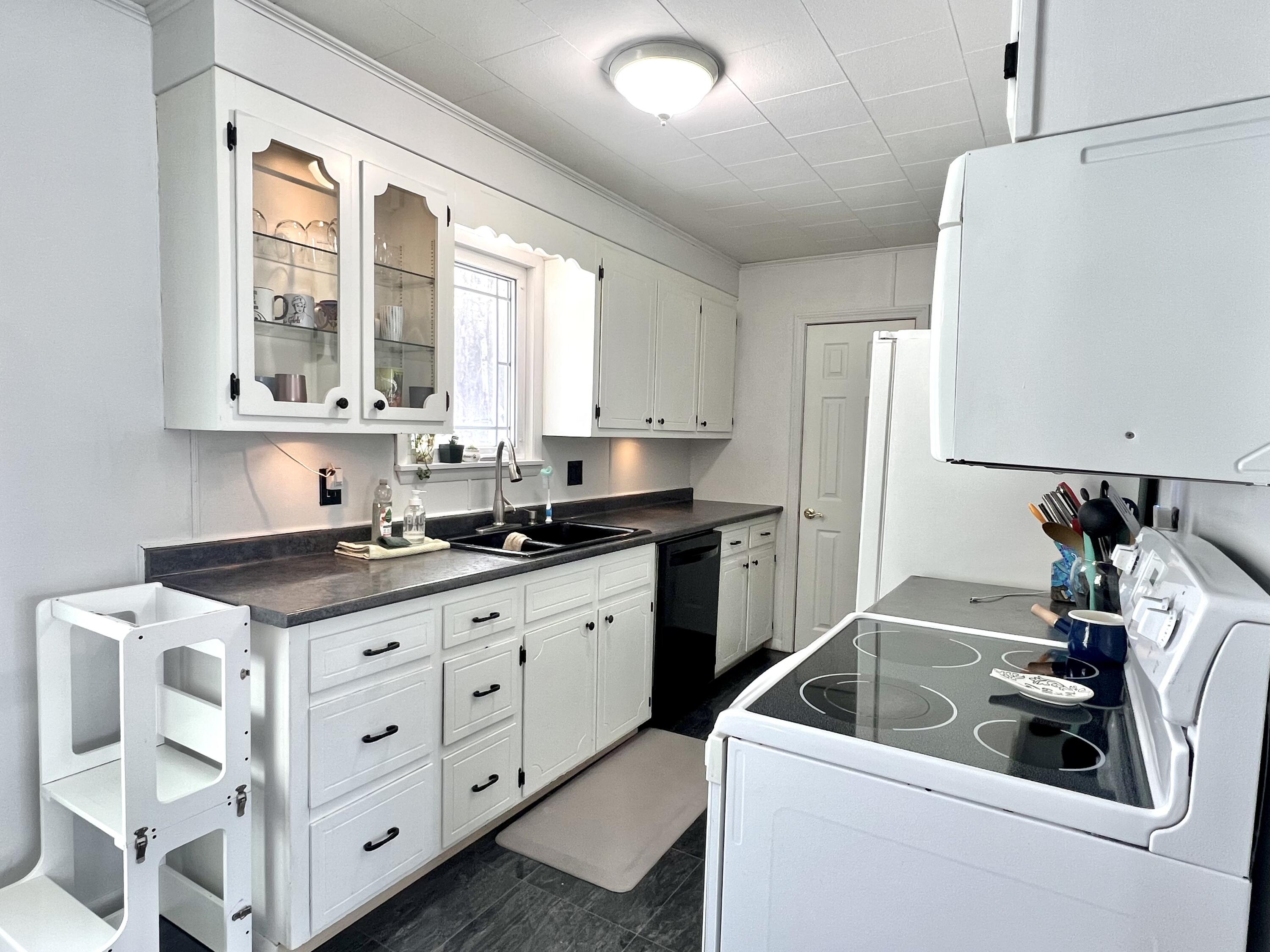 32 Summer Avenue Fort Kent, ME 04743 - Photo 5 of 24 IMG_7842