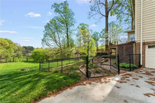 $439,000 | 7000 Bridgewood Road, Clemmons, NC 27012