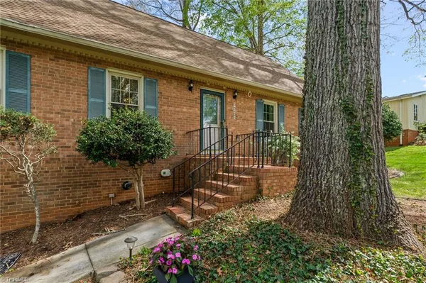$439,000 | 7000 Bridgewood Road, Clemmons, NC 27012