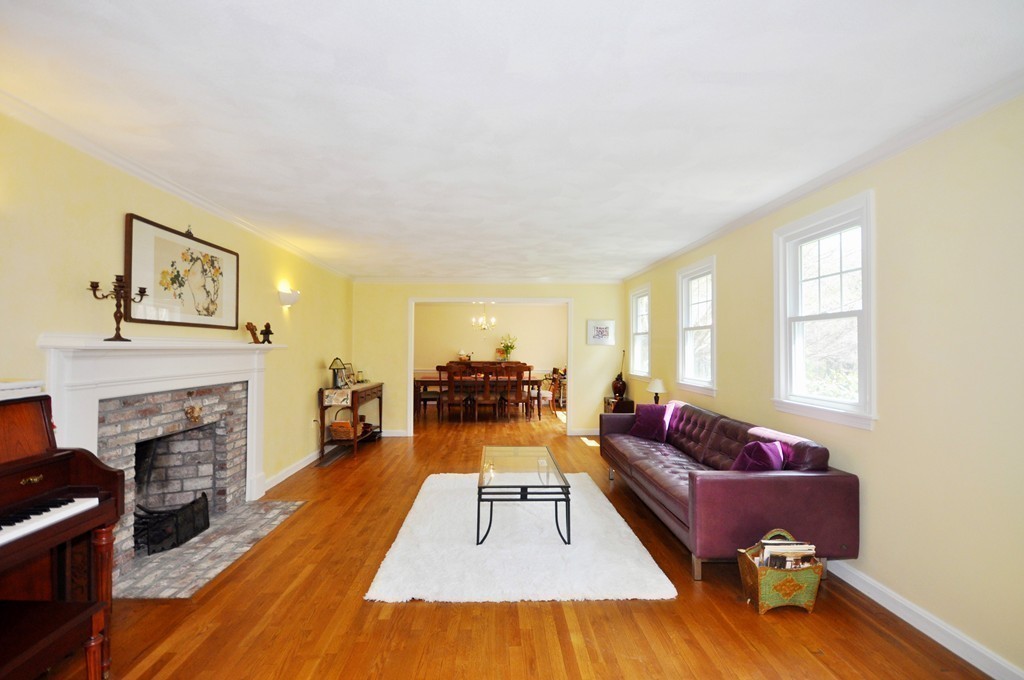 104 Pope Road Acton, MA 01720 - Photo 8 of 20 Gallery Image 8