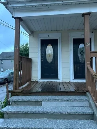 $3,700 | 31 Allen Street, Unit 2, Brockton, MA 02301
