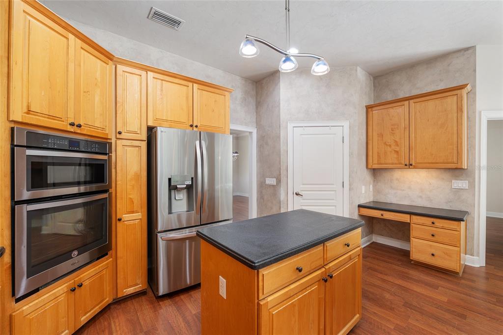 10511 Southwest 17th Place Gainesville, FL 32607 - Photo 18 of 77