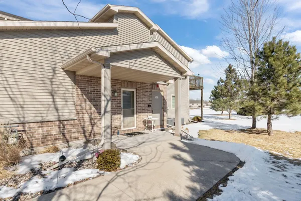 $289,900 | 2362 East Plank Road, Unit D, Appleton, WI 54915