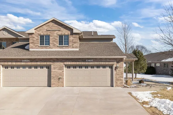 $289,900 | 2362 East Plank Road, Unit D, Appleton, WI 54915