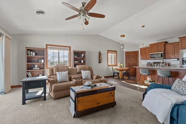 $289,900 | 2362 East Plank Road, Unit D, Appleton, WI 54915