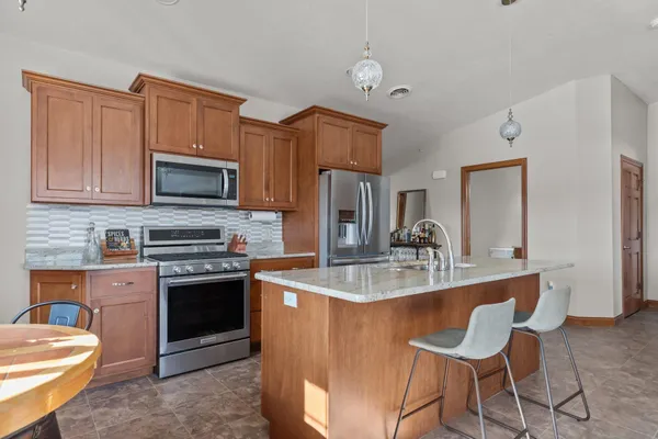 $289,900 | 2362 East Plank Road, Unit D, Appleton, WI 54915