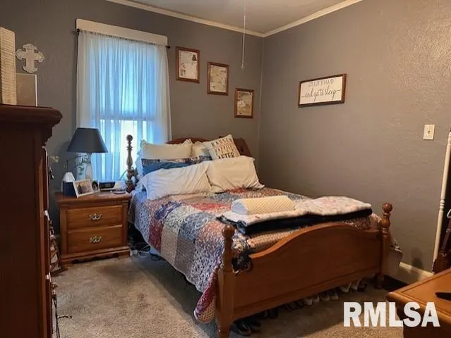 $165,000 | 1 Jones Place, Jacksonville, IL 62650