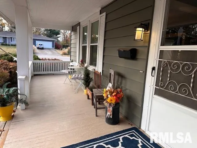 $165,000 | 1 Jones Place, Jacksonville, IL 62650