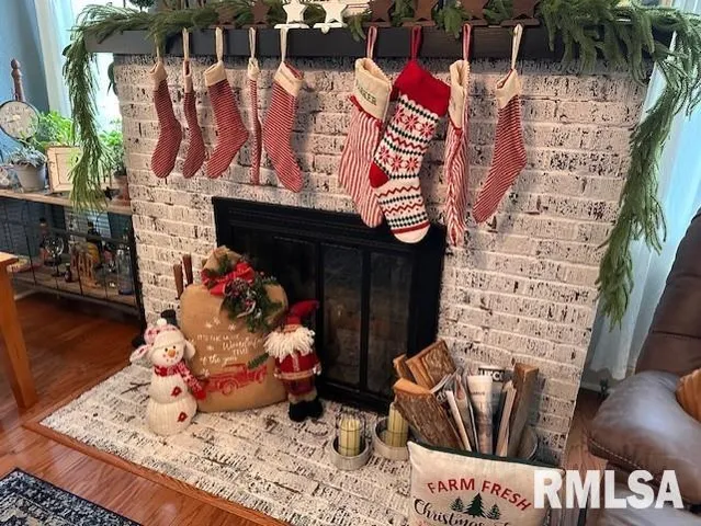 $165,000 | 1 Jones Place, Jacksonville, IL 62650