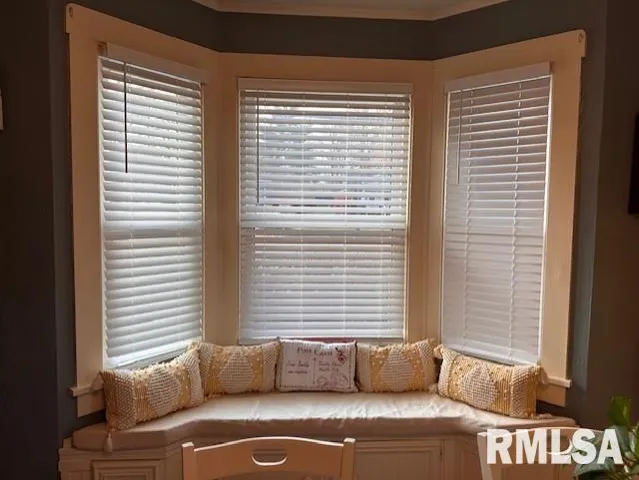 $165,000 | 1 Jones Place, Jacksonville, IL 62650