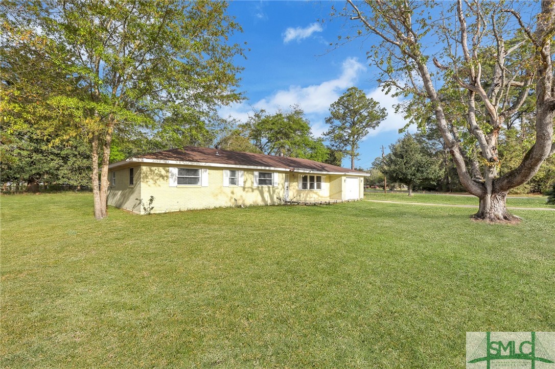 15 Palm Drive Hinesville, GA 31313 - Photo 3 of 42