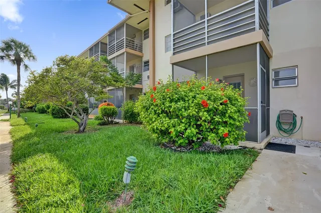 $69,500 | 17001 Northeast 13th Avenue, Unit 104, Miami, FL 33162