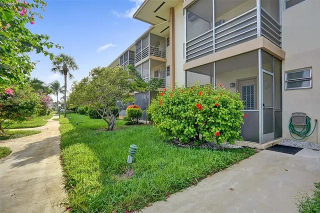 $69,500 | 17001 Northeast 13th Avenue, Unit 104, Miami, FL 33162