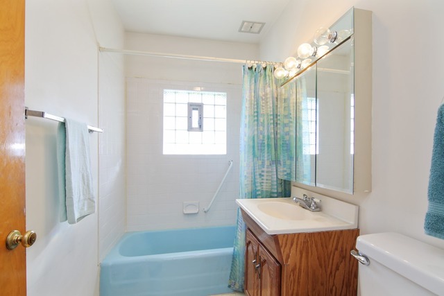 17 Pine Tree Road Northbrook, IL 60062 - Photo 13 of 25