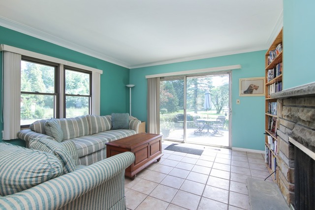 17 Pine Tree Road Northbrook, IL 60062 - Photo 7 of 25
