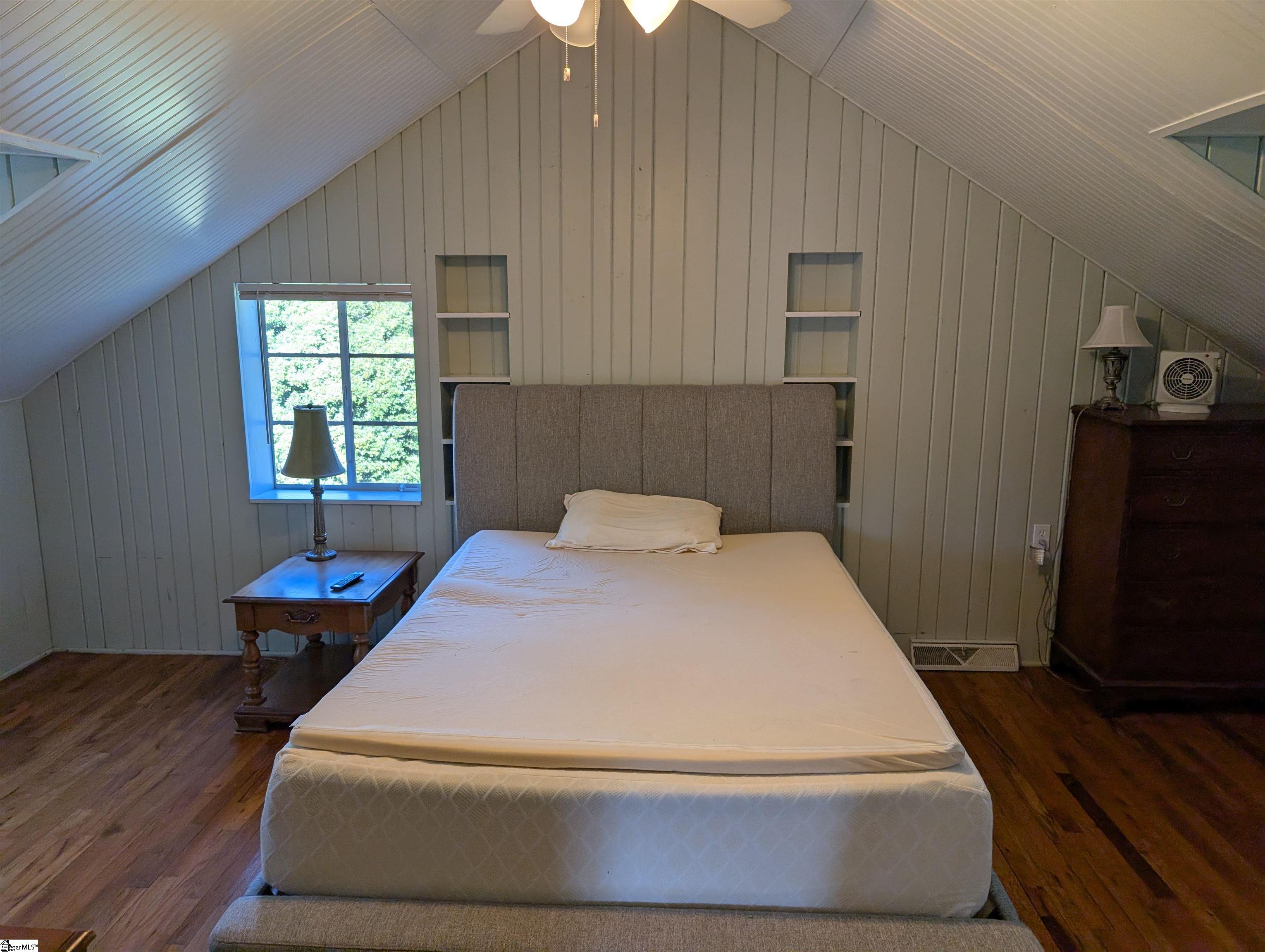 260 East Greer Street Greer, SC 29650 - Photo 3 of 7