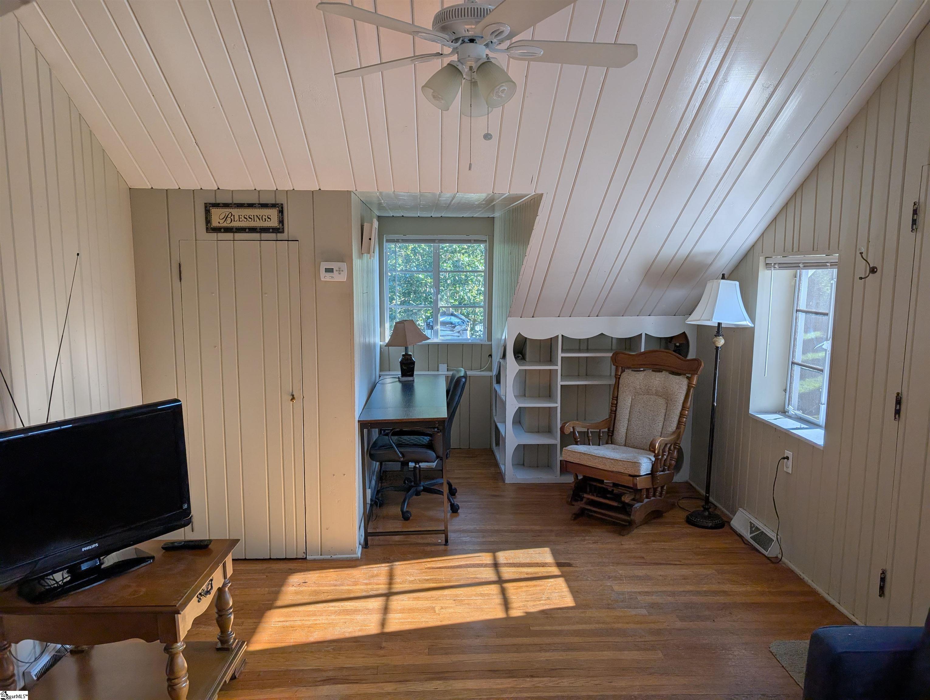 260 East Greer Street Greer, SC 29650 - Photo 6 of 7