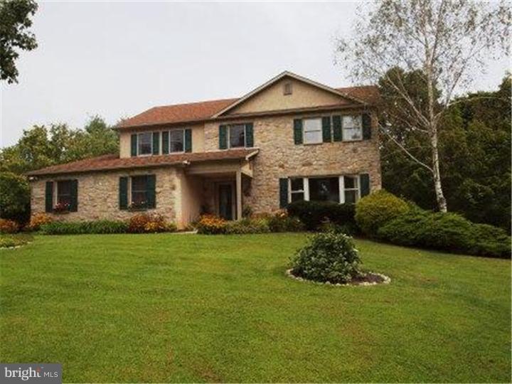 911 Limekiln Road Doylestown, PA 18901 - Photo 1 of 24 Exterior