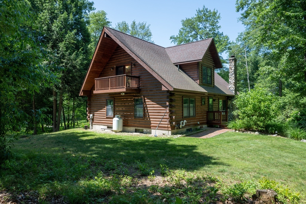 809 Park Hill Road Northampton, MA 01062 - Photo 7 of 42 Gallery Image 7