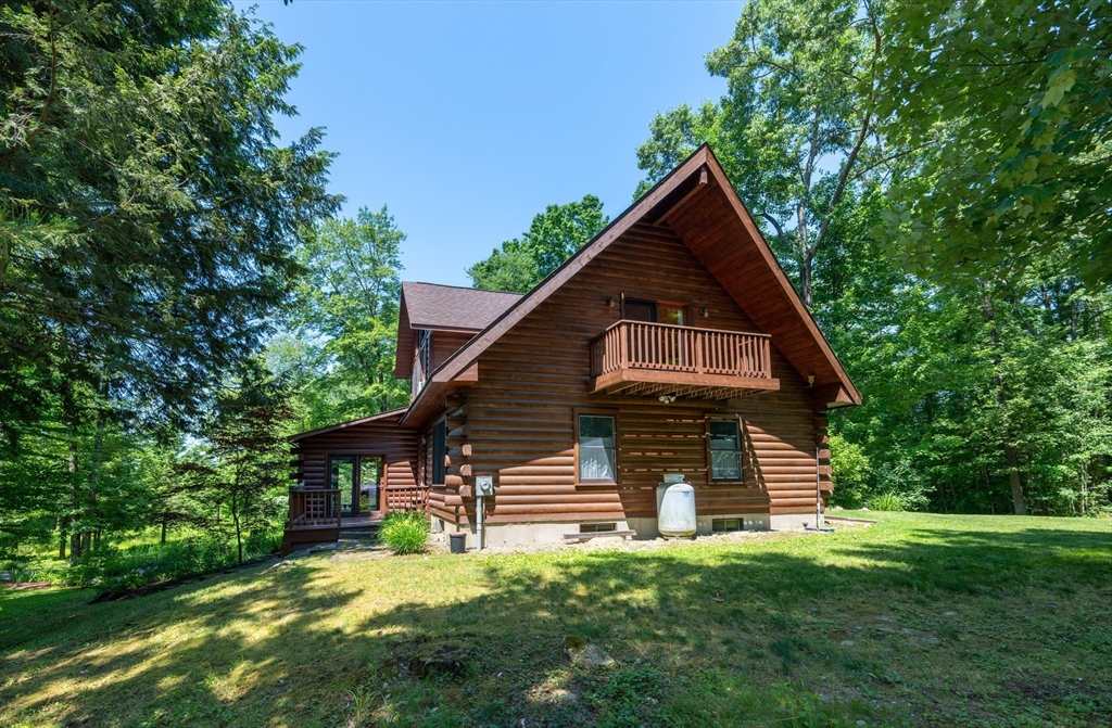 809 Park Hill Road Northampton, MA 01062 - Photo 8 of 42 Gallery Image 8