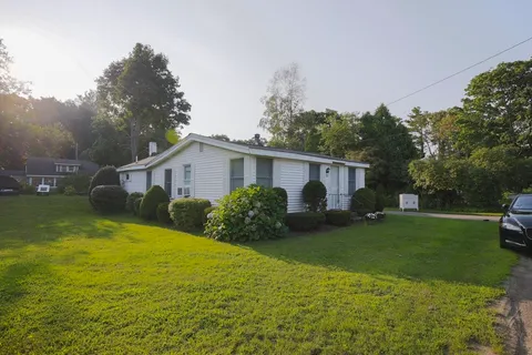 $570,000 | 70 Cottage Road, Newbury, MA 01951