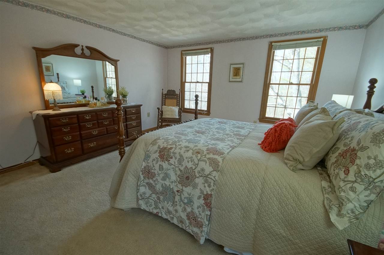 144 Kendall Pond Road Windham, NH 03087 - Photo 22 of 34