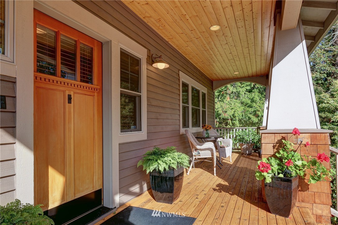 21633 President Point Road Northeast Kingston, WA 98346 - Photo 3 of 25 Gallery Image 3