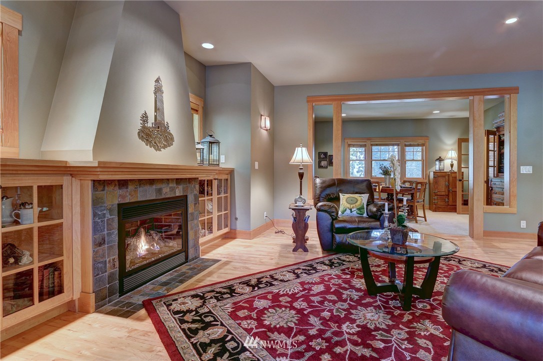 21633 President Point Road Northeast Kingston, WA 98346 - Photo 7 of 25 Gallery Image 7
