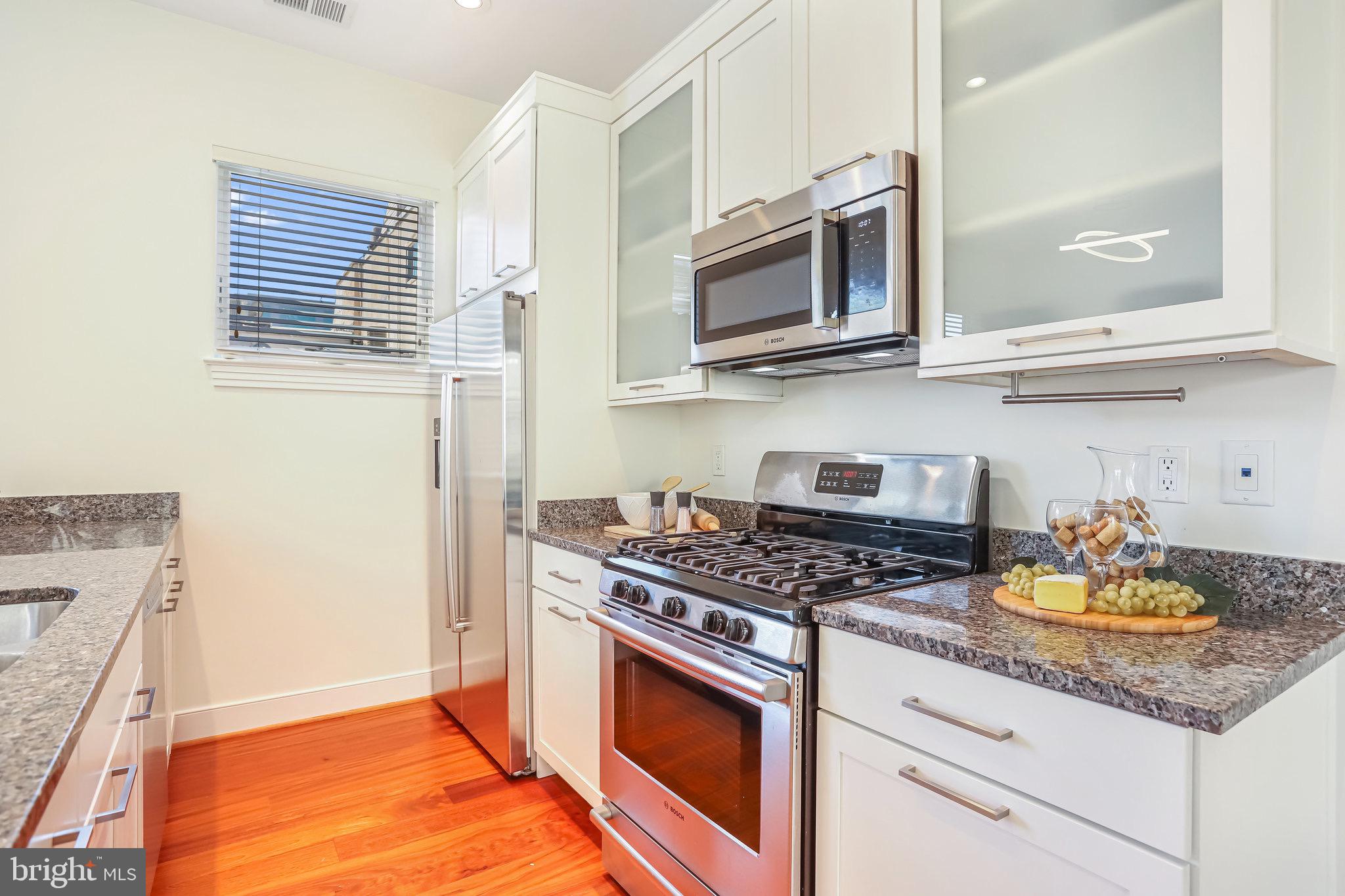 2360 Champlain Street Northwest, Unit 3 3 Washington, DC 20009 - Photo 23 of 71