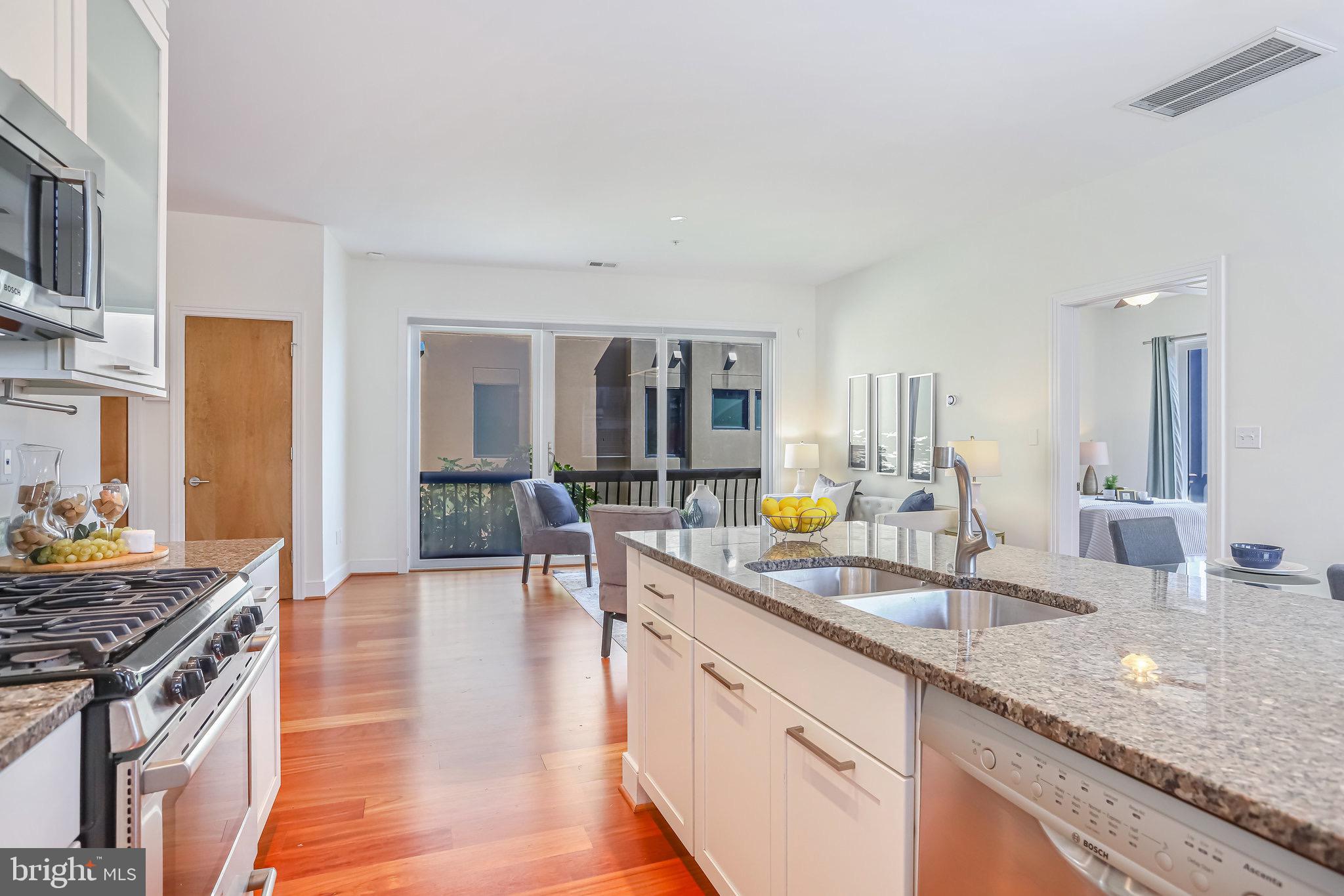 2360 Champlain Street Northwest, Unit 3 3 Washington, DC 20009 - Photo 25 of 71