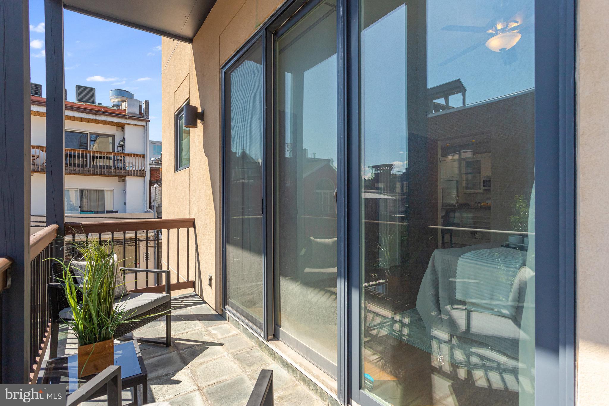 2360 Champlain Street Northwest, Unit 3 3 Washington, DC 20009 - Photo 33 of 71