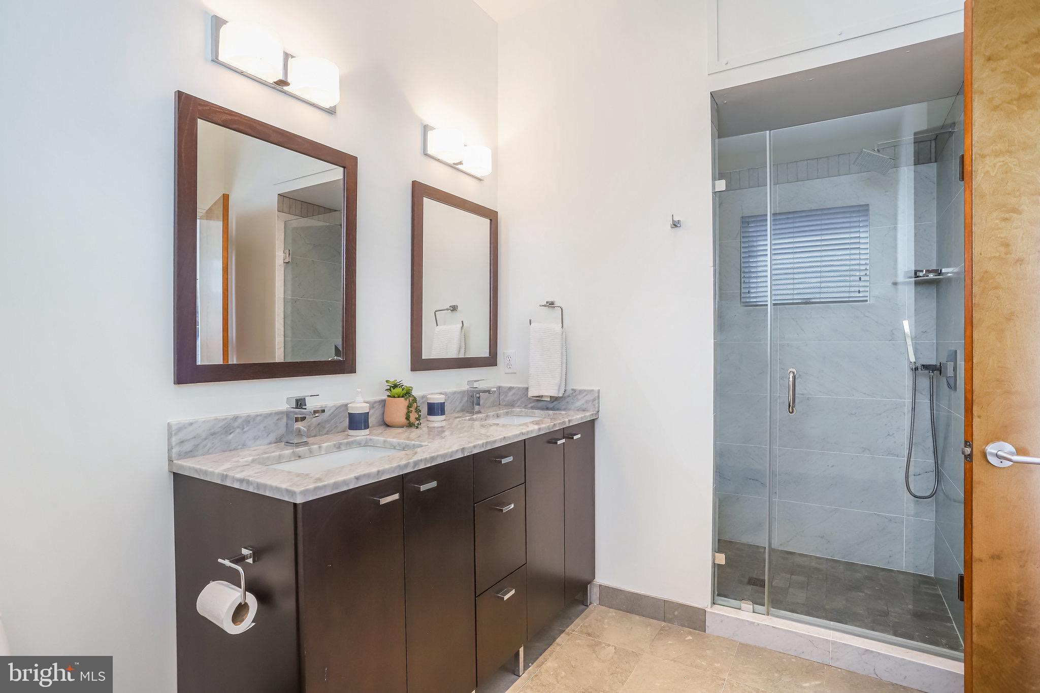 2360 Champlain Street Northwest, Unit 3 3 Washington, DC 20009 - Photo 34 of 71