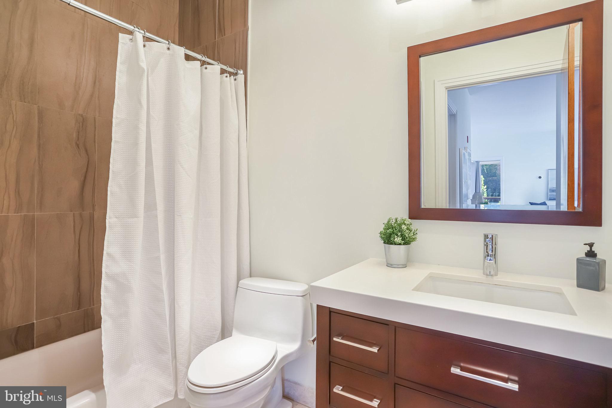 2360 Champlain Street Northwest, Unit 3 3 Washington, DC 20009 - Photo 42 of 71