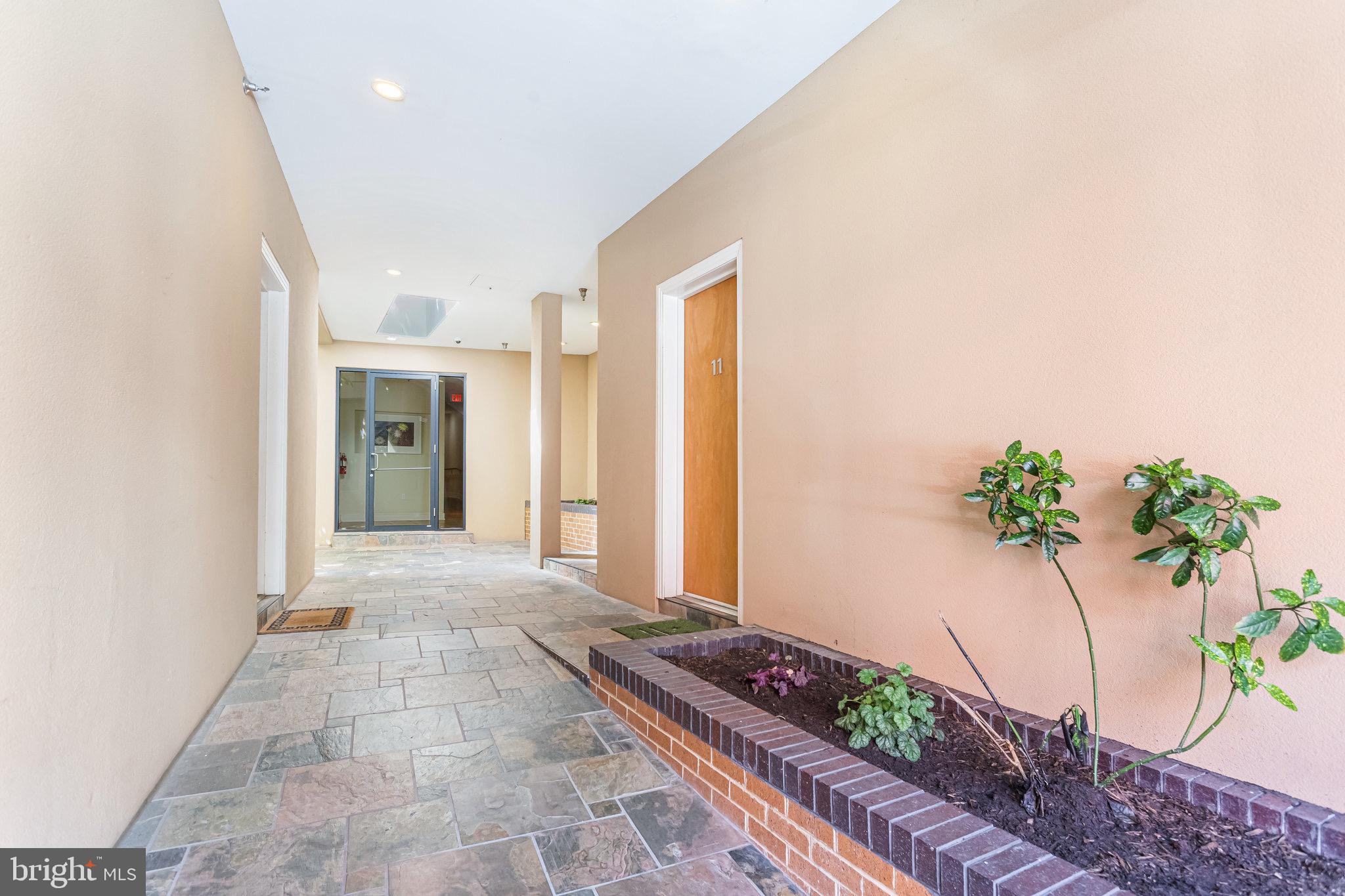 2360 Champlain Street Northwest, Unit 3 3 Washington, DC 20009 - Photo 52 of 71