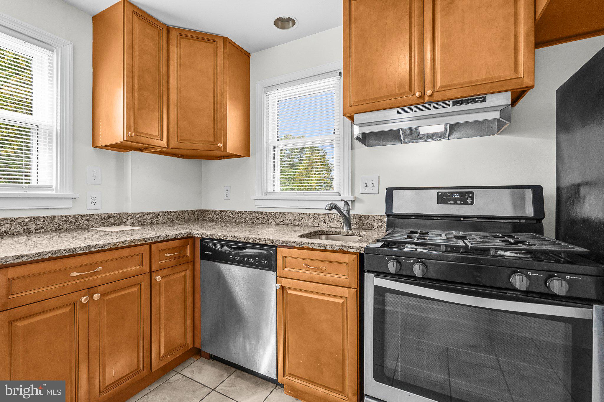 2508 Lindell Street Silver Spring, MD 20902 - Photo 10 of 37 Gallery Image 10
