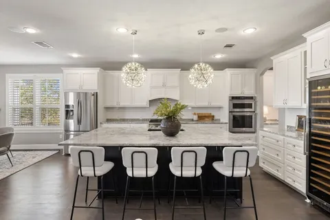 $1,499,999 | 122 Lakota Pass, Austin, TX 78738