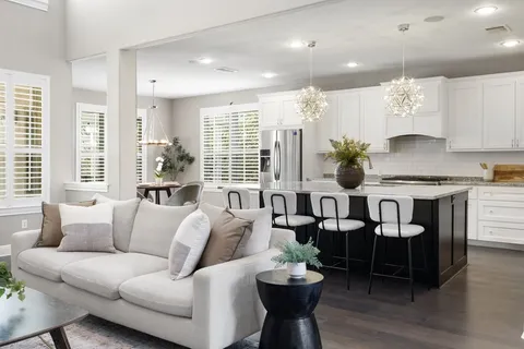 $1,499,999 | 122 Lakota Pass, Austin, TX 78738