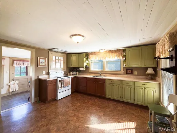 $1,300,000 | 22856 Highway 32, Belleview, MO 63623