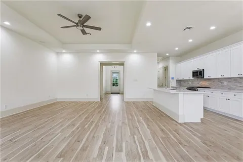 $449,000 | 9 Park Timbers Drive, New Orleans, LA 70131