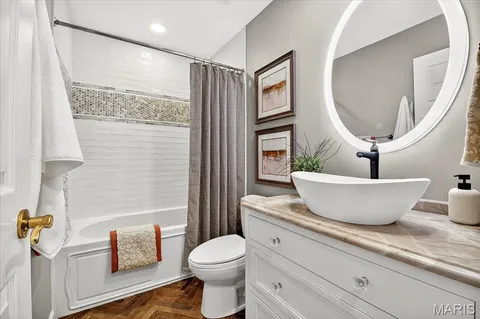 $1,595,000 | 202 Fick Farm Road, Chesterfield, MO 63005