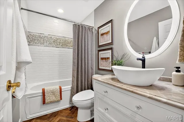 $1,595,000 | 202 Fick Farm Road, Chesterfield, MO 63005