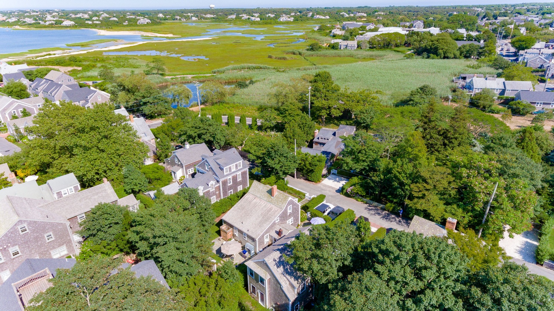 3 Spring Street Nantucket, MA 02554 - Photo 31 of 39 Gallery Image 31
