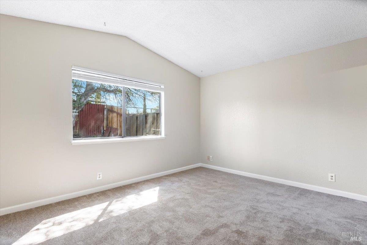 987 Daniel Street Fairfield, CA 94533 - Photo 15 of 36