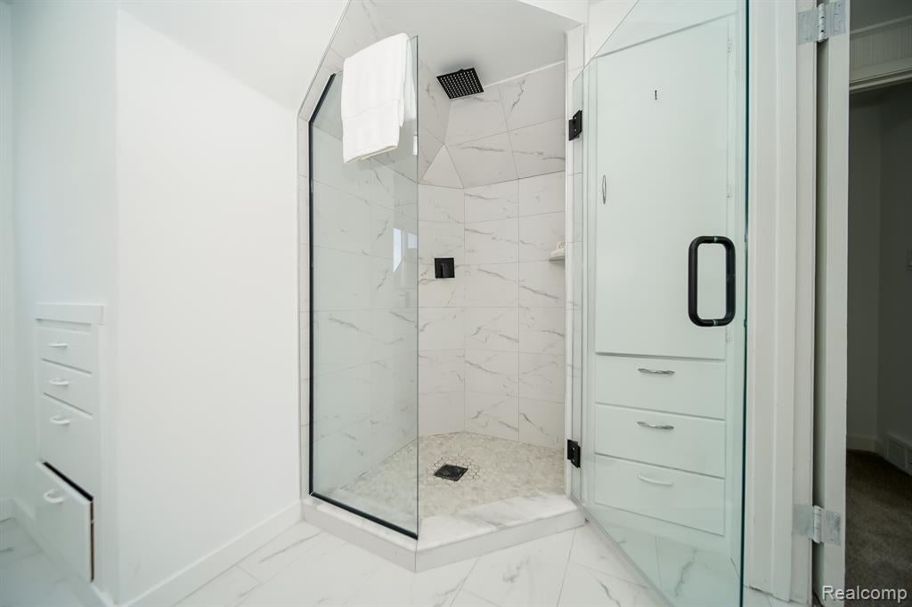 260 Cherokee Road Pontiac, MI 48341 - Photo 66 of 98 Gallery Image 66